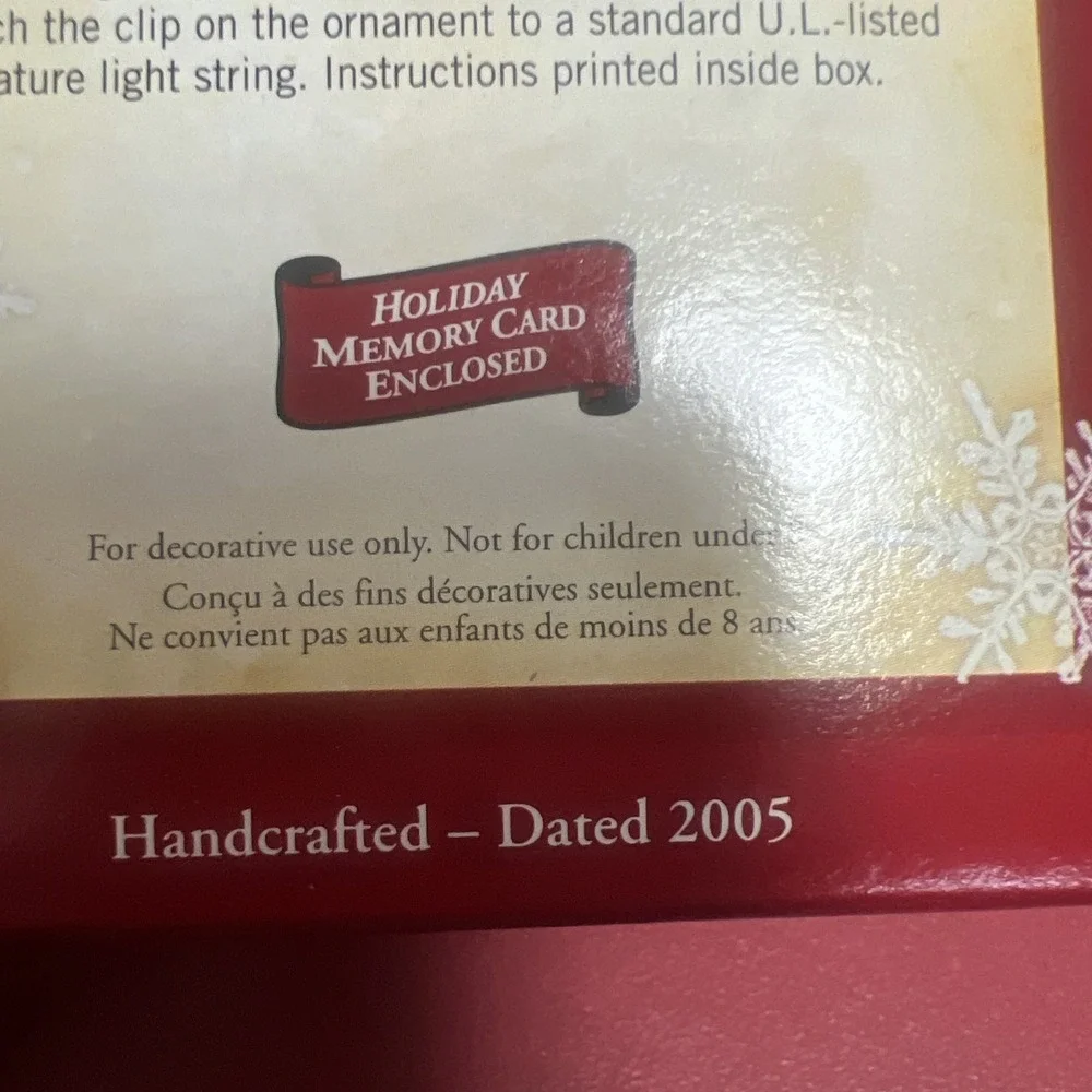 2005 Hallmark Keepsake Christmas Ornament Silent Night‎ Thomas Kinkade Painter